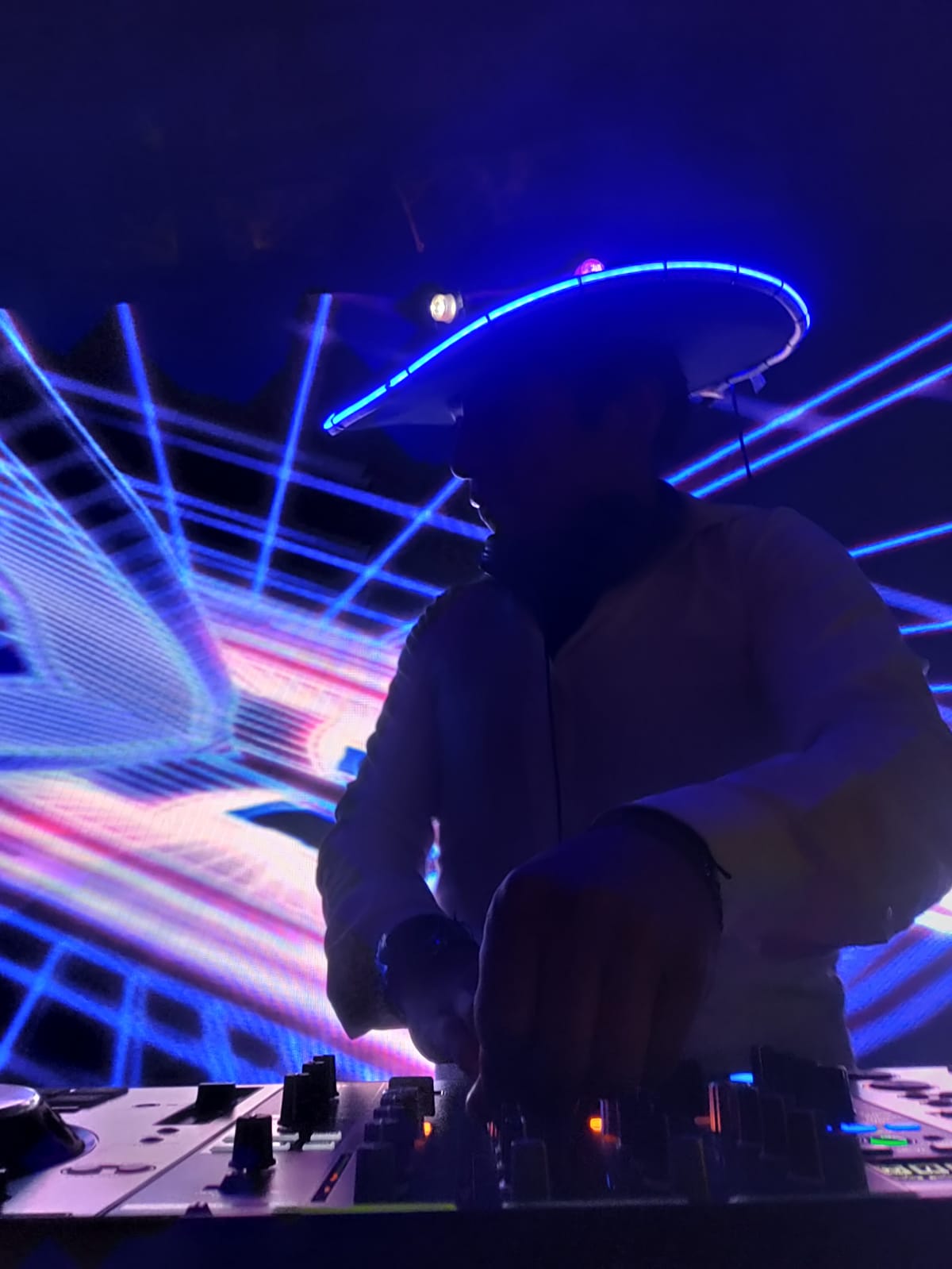 bedroom dj 1